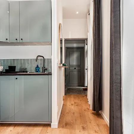 Apartmanhotel Porte De Paris 3*